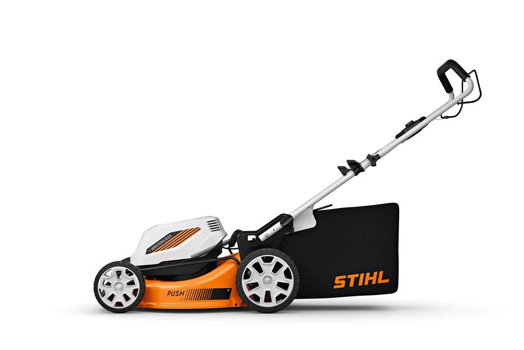 RM 655 V - 21 IN SELF-PROPELLED PETROL LAWN MOWER