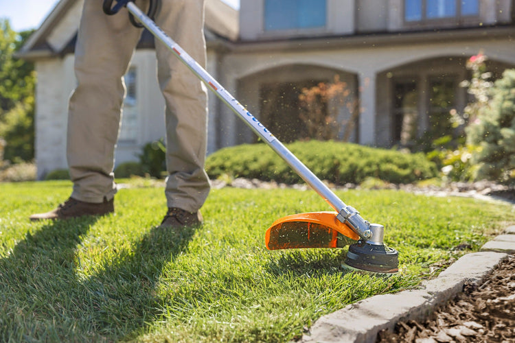 COUPE-HERBES STIHL ESSENCE
