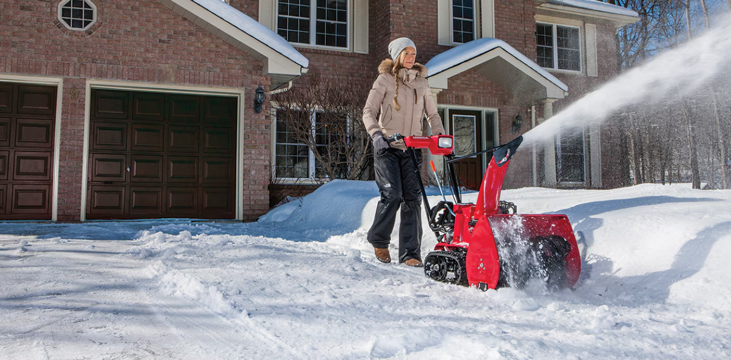 SOUFFLEUSE À NEIGE 6HP 22'' - HSS622CTD1